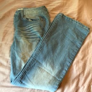 ❗️3/$12❗️ lei light wash low rise slim boot jeans